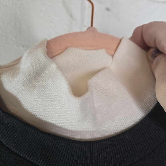 Vtg 80s Nutcracker Christmas tree birds black sweatshirt built in collar - Picture 5 of 11